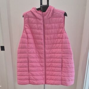 Torrid Pink Lightweight Puffer Vest With Hood Size 4